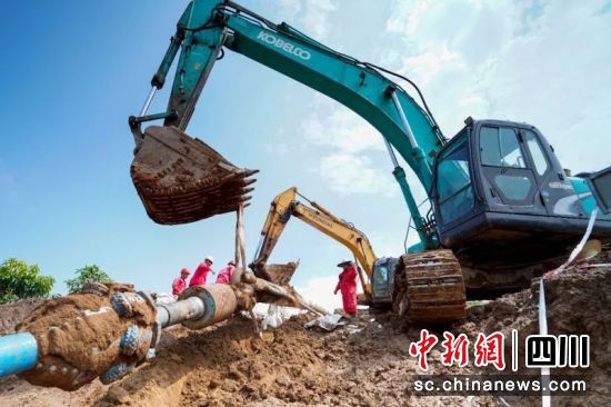 打通四川攀西地区供气动脉 中缅油气管道成功穿越金沙江